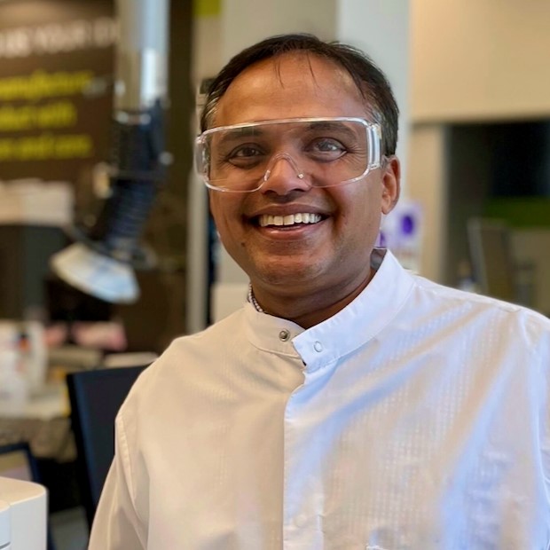 Mahesh Karwaの顔写真
