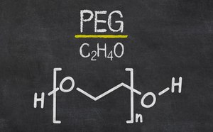 Estructura química del polietilenglicol escrita como fórmula química C2H4O