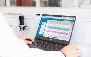 Cient&iacute;fico utilizando el software Bio4C OrchestratorTM