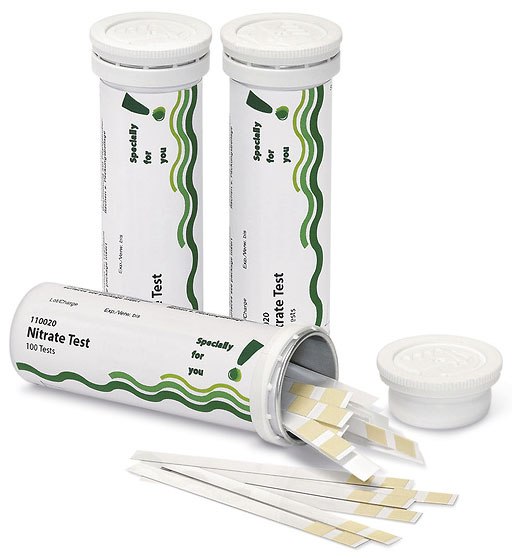 Nitrate test strips Tiras o papeles reactivos para la detección de nitratos en análisis de química húmeda