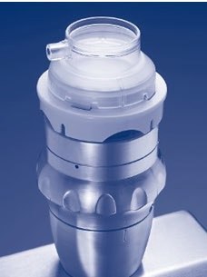 micropresure placed on top Place the sampler on the MSOpener™ manifold (linked to a vacuum source) to filter the residual water and to remove the cover.
