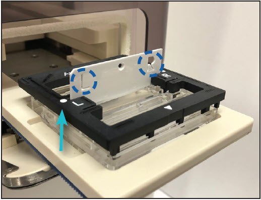 Insertion of the IEF Chip into the Auto2D® Device Loading the IEF Chip into the Auto2D® device