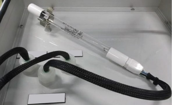 Photooxidation UV Lamp Photooxidizes organic contaminants. For Milli-Q&#174; Gradient/Synthesis/Element water systems (&lt;2001).